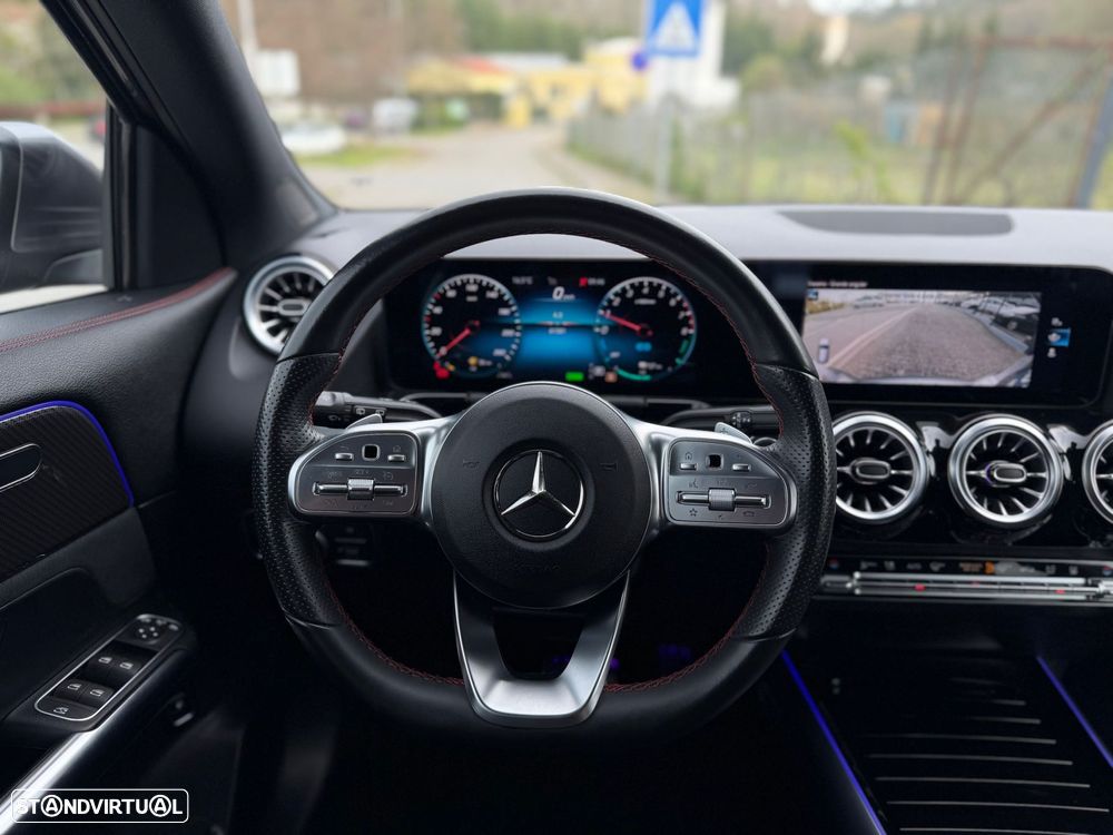 Mercedes-Benz GLA 250 e AMG Line - 18