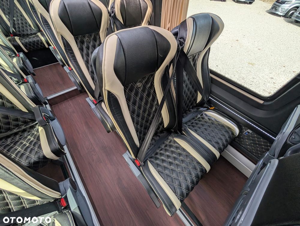 Mercedes-Benz Sprinter 519 - 27