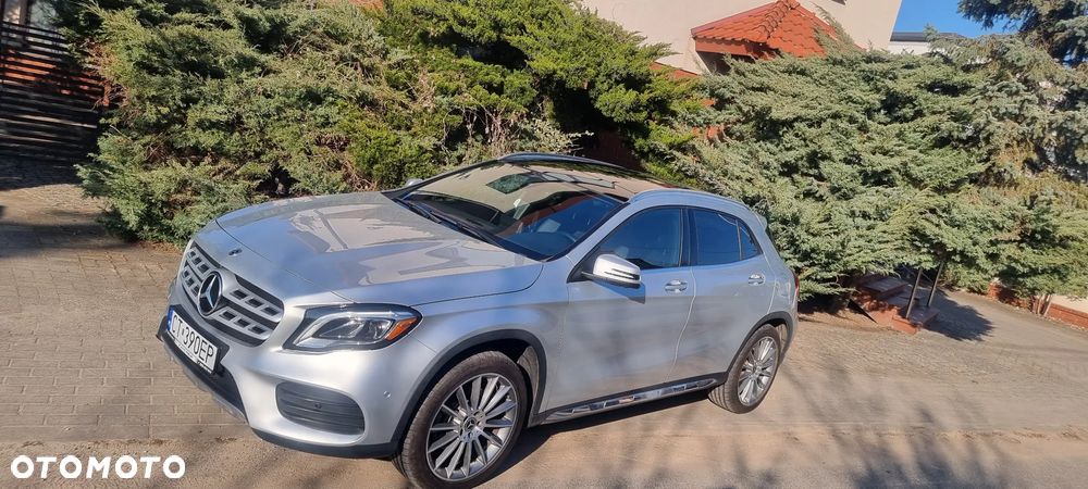 Mercedes-Benz GLA 250 4Matic 7G-DCT AMG Line - 1