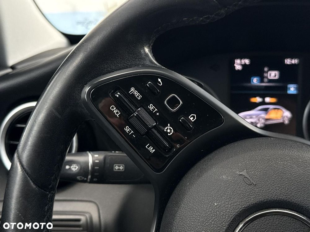 Mercedes-Benz Klasa C 180 9G-TRONIC - 27