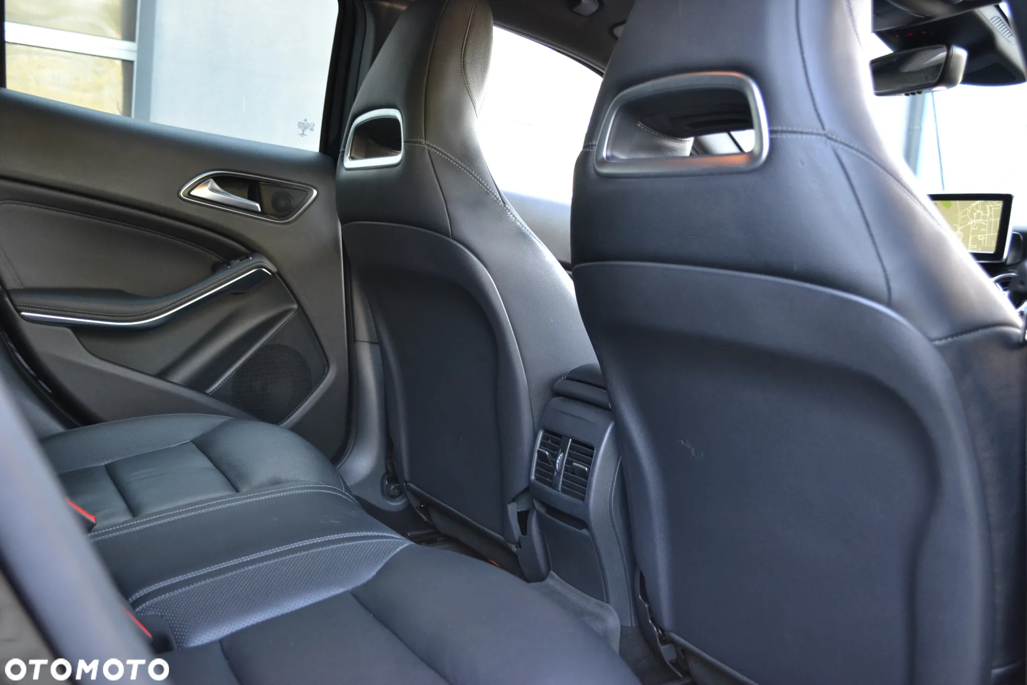 Mercedes-Benz GLA AMG 45 4-Matic - 28