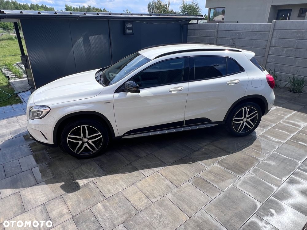 Mercedes-Benz GLA 200 7G-DCT StreetStyle - 13