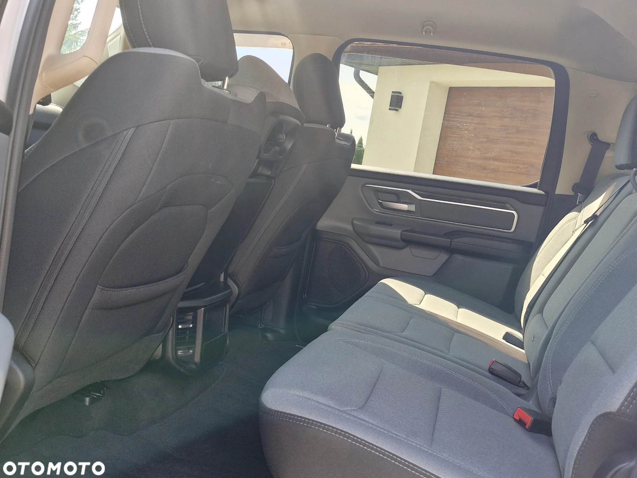 Dodge RAM 1500 5.7 4x4 - 22