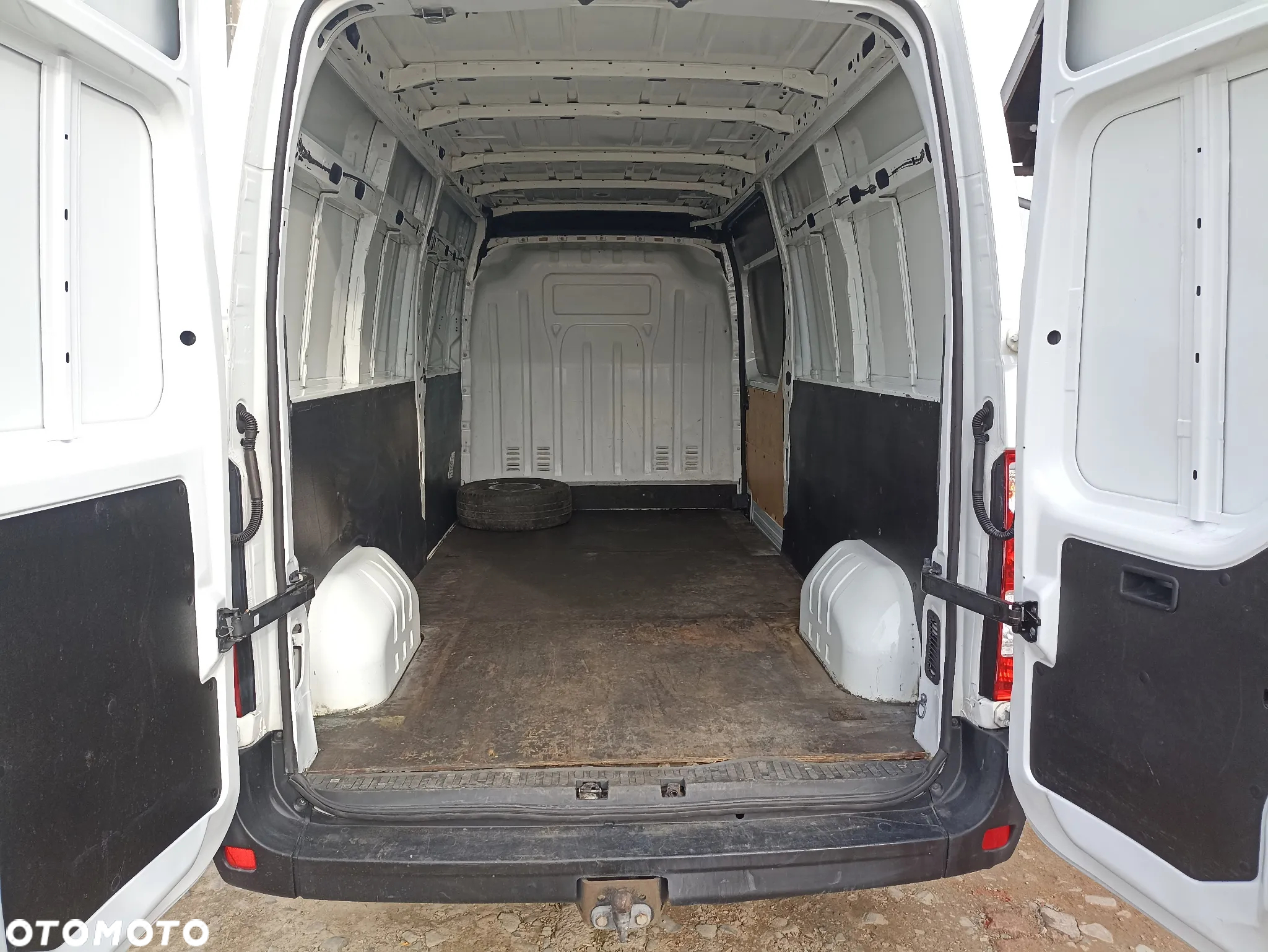 Nissan NV400 - 7