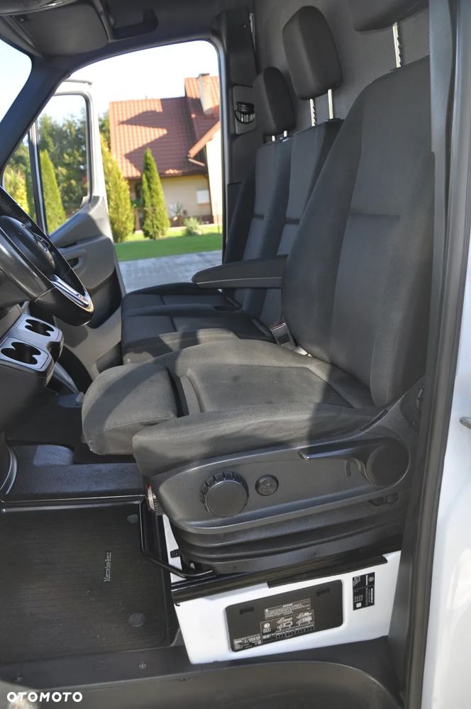 Mercedes-Benz SPRINTER 317 - 27