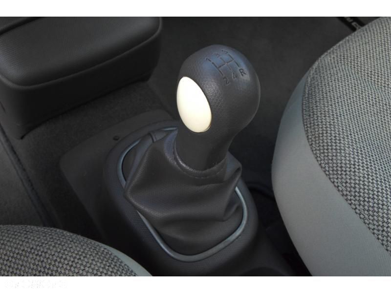 Nissan Micra 1.2 Visia - 12