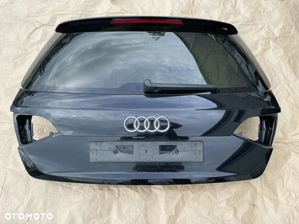 AudiI A4 B8 kombi, avant klapa tył, tylna LZ9Y