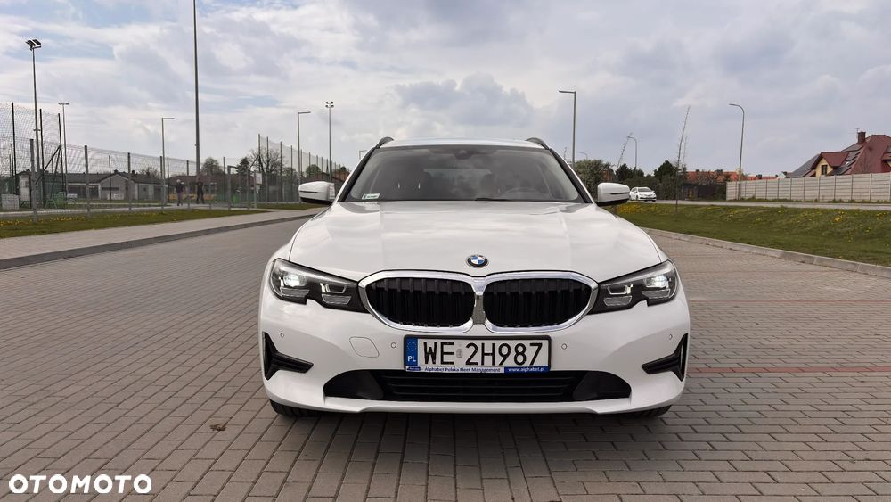 BMW Seria 3 318i Advantage - 4
