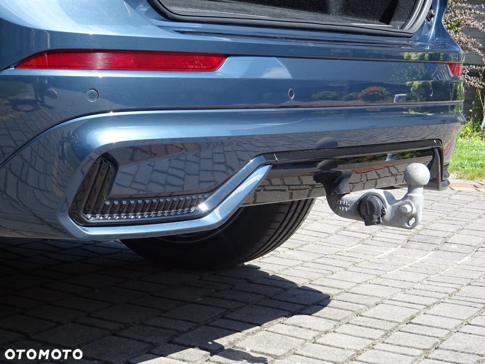 Volvo XC 60 B5 B AWD Plus Black Edition - 16