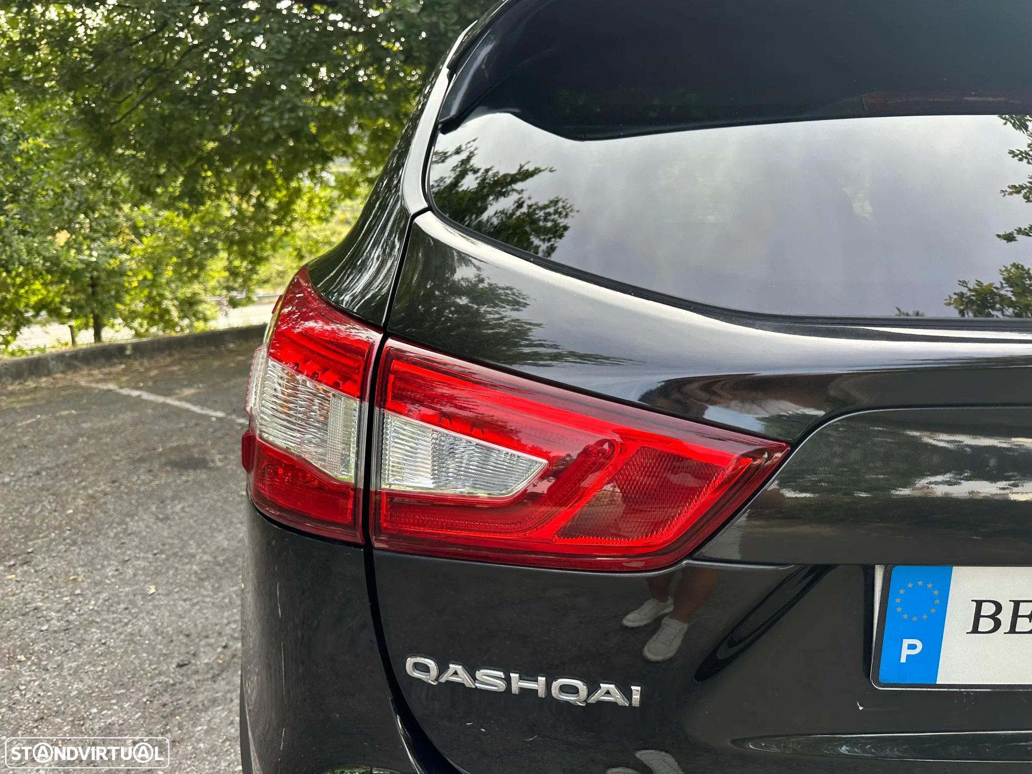 Nissan Qashqai 1.5 dCi N-Connecta 18 - 16