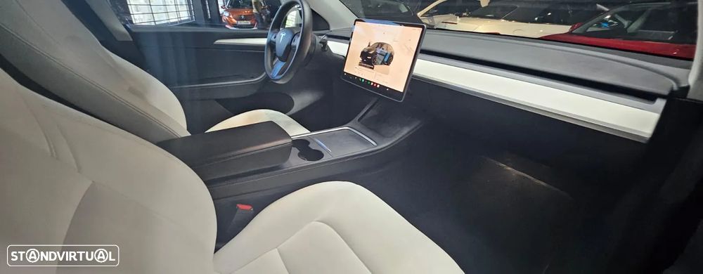 Tesla Model Y Long Range Dual Motor AWD - 22