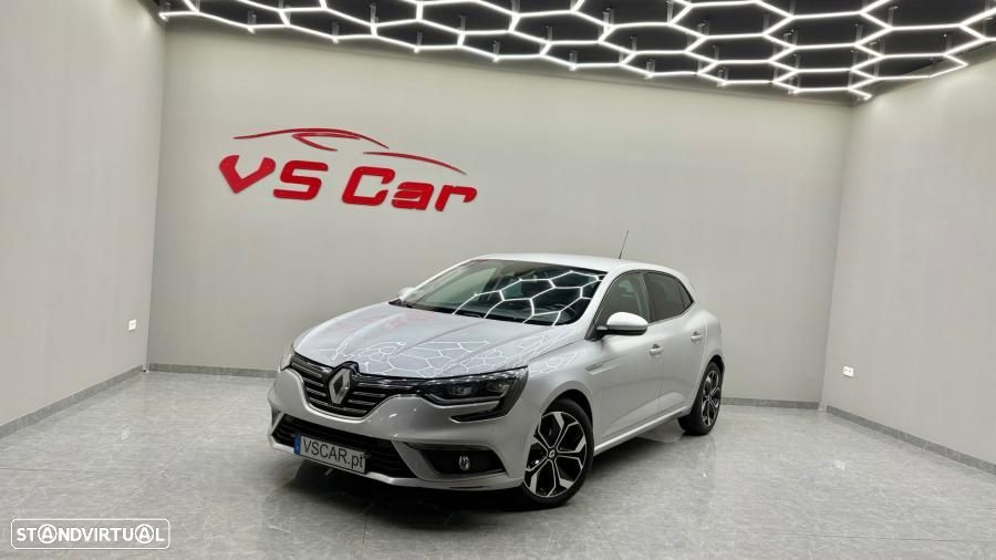 Renault Mégane BLUE dCi 115 EDC BOSE EDITION - 4