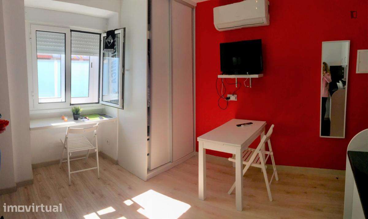 Estúdio - localizado em  Coimbra - Grande imagem: 5/20