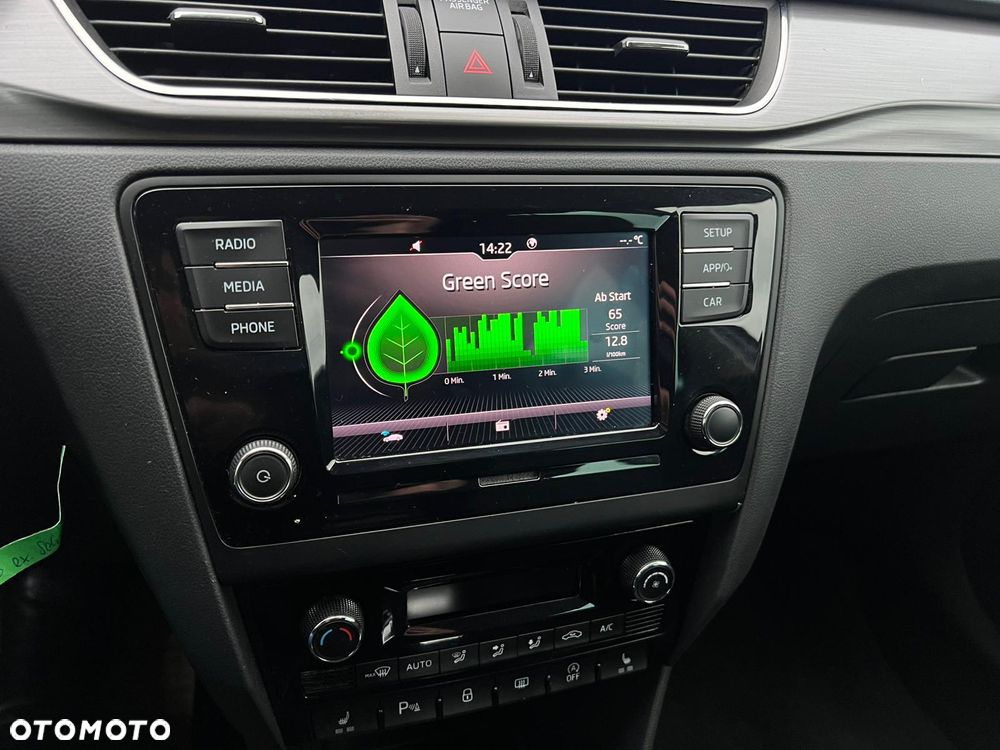 Skoda RAPID 1.4 TSI DSG Clever - 13