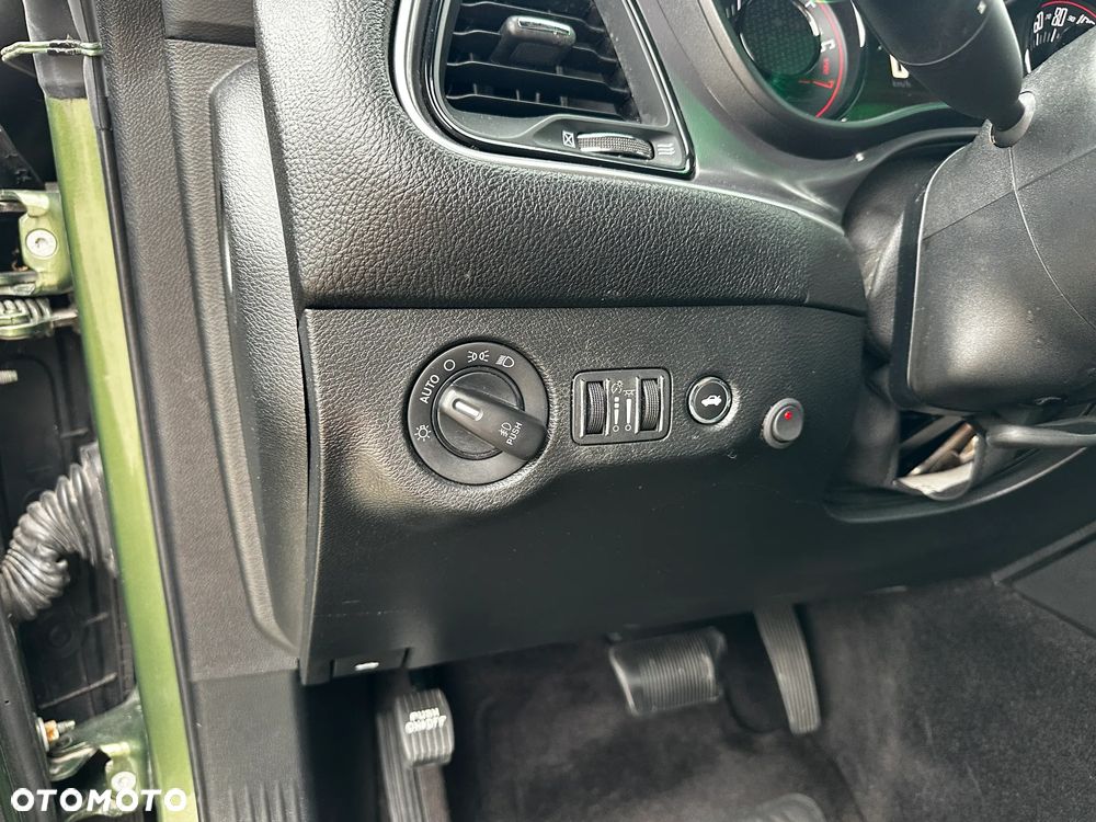 Dodge Challenger Automatik SXT Plus - 16