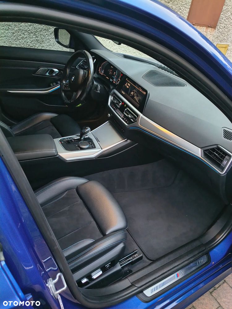 BMW Seria 3 330e M Sport sport - 14