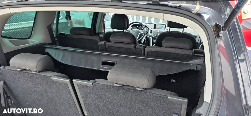 Opel Zafira - 18