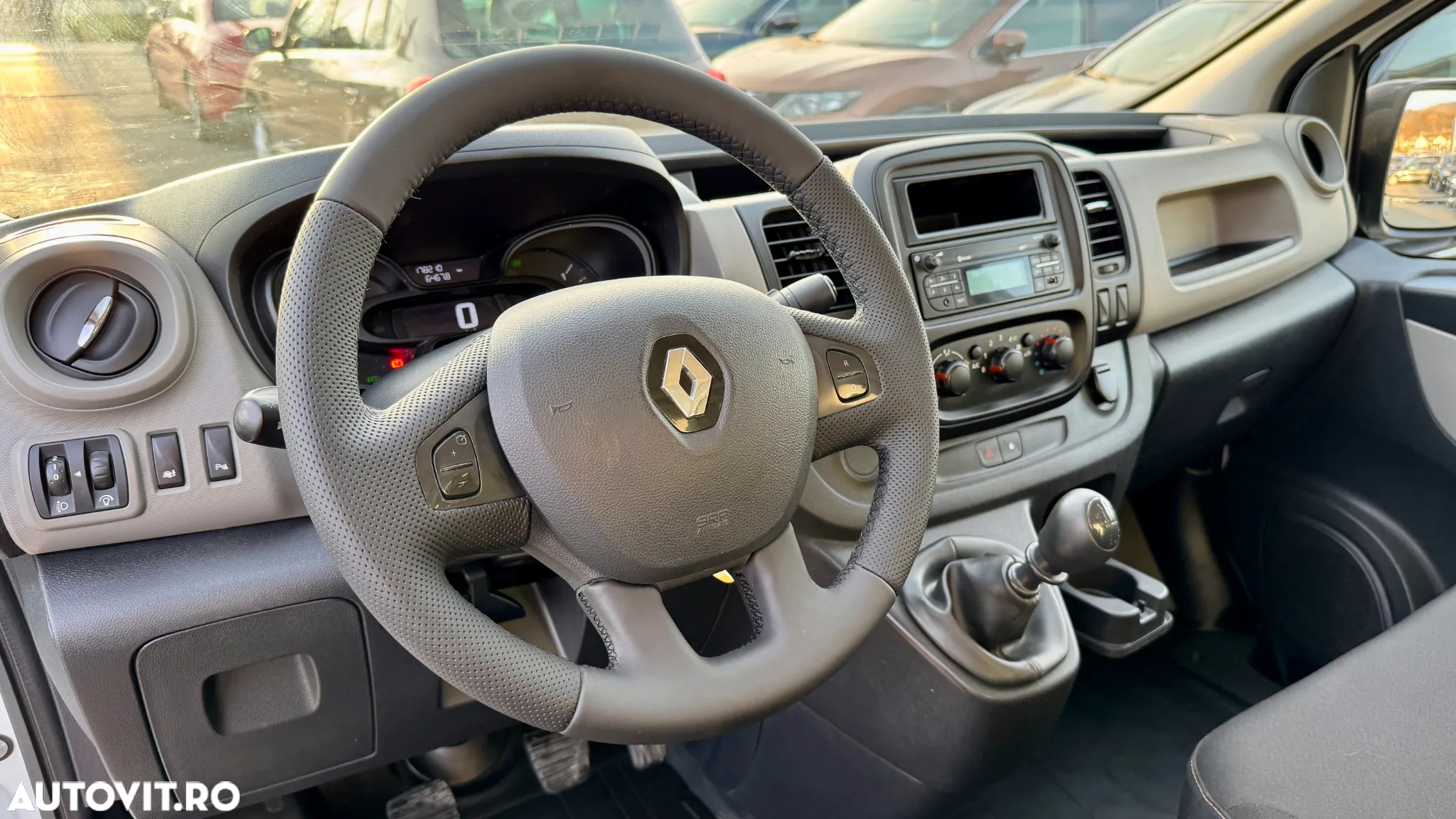 Renault Trafic - 18