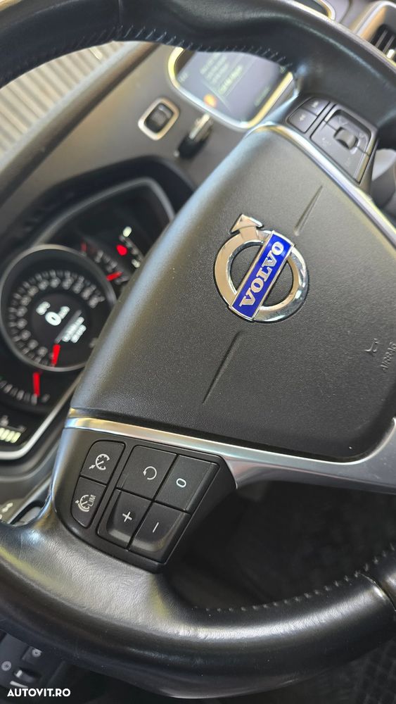 Volvo V40 D3 Aut Momentum - 15