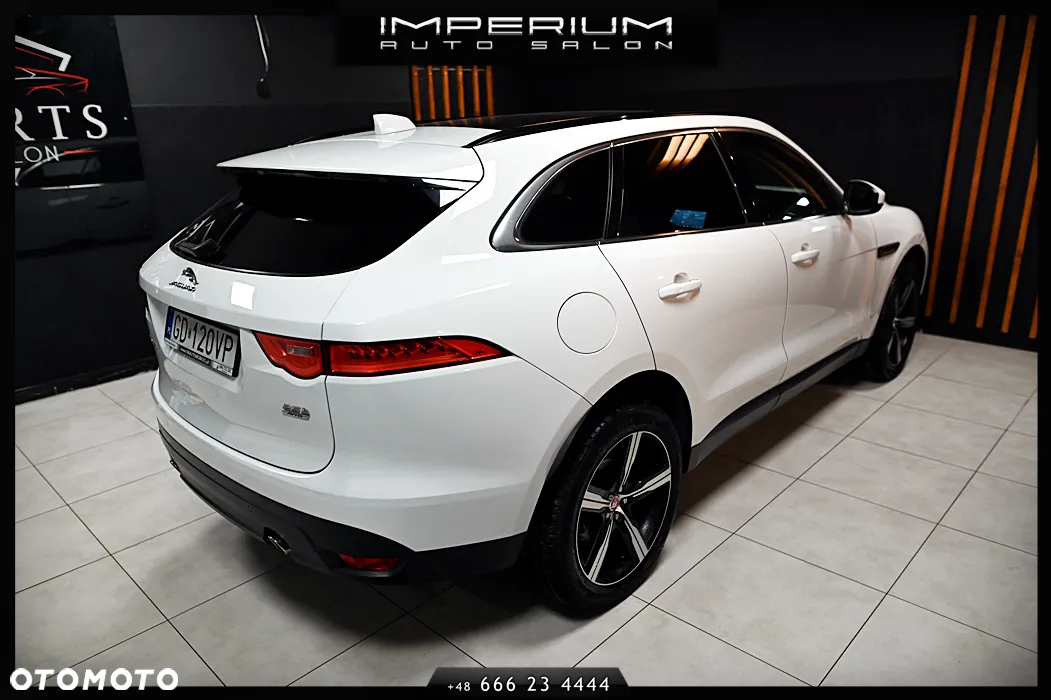 Jaguar F-Pace 2.0 i4P AWD R-Sport - 17