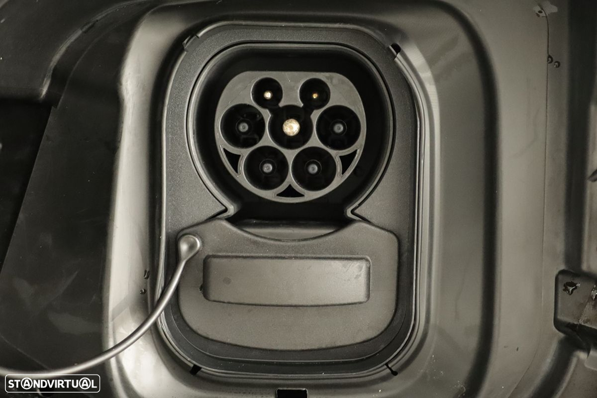 Peugeot e-2008 50 kWh GT - 23