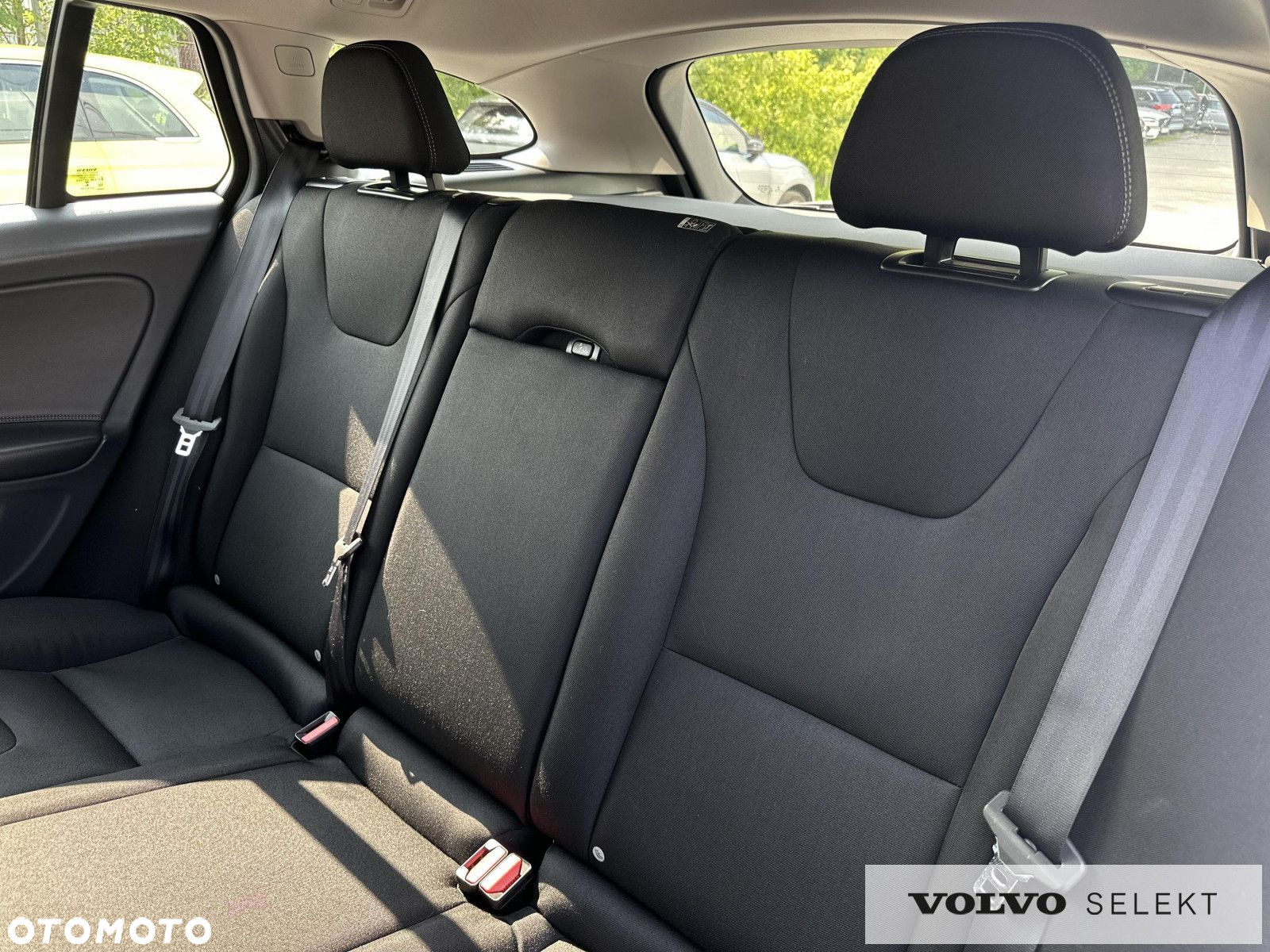 Volvo V60 Cross Country - 17
