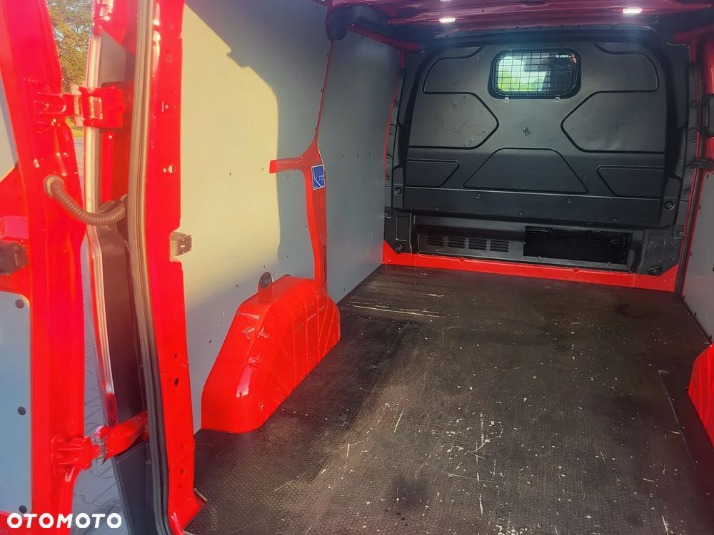 Ford Transit Custom - 34