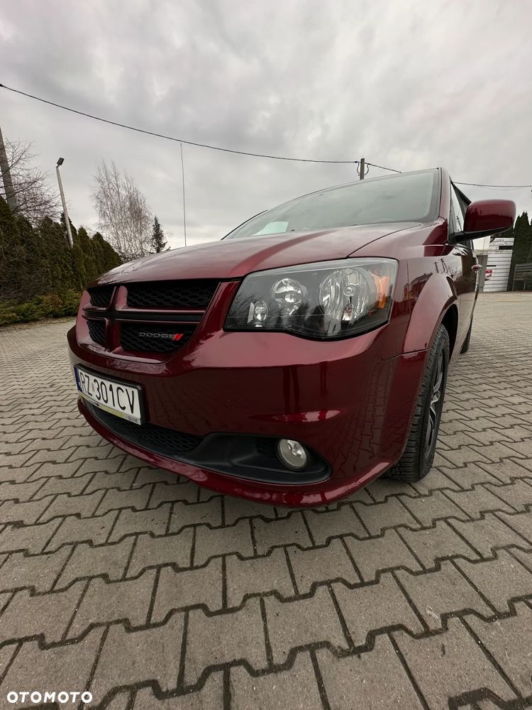 Dodge Grand Caravan 3.6 R/T - 4