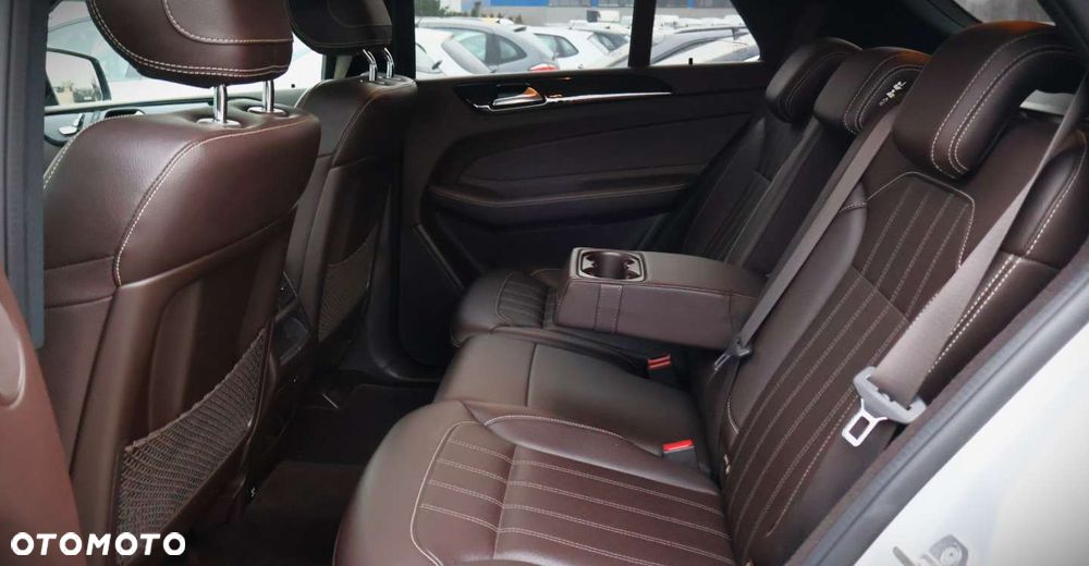 Mercedes-Benz GLE - 17