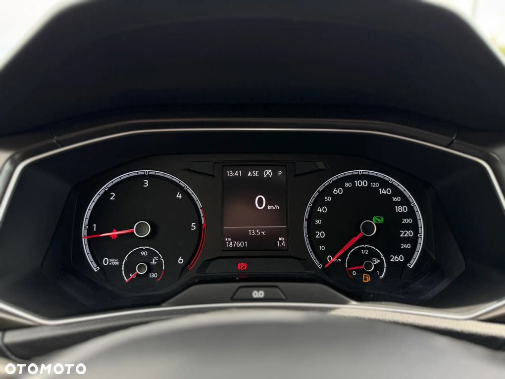 Volkswagen T-Roc 2.0 TDI SCR DSG Style - 18