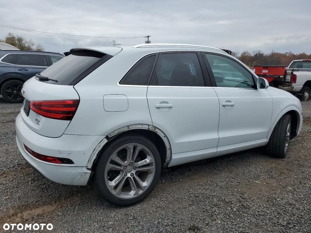 Audi Q3 2.0 TFSI Quattro S tronic design - 6