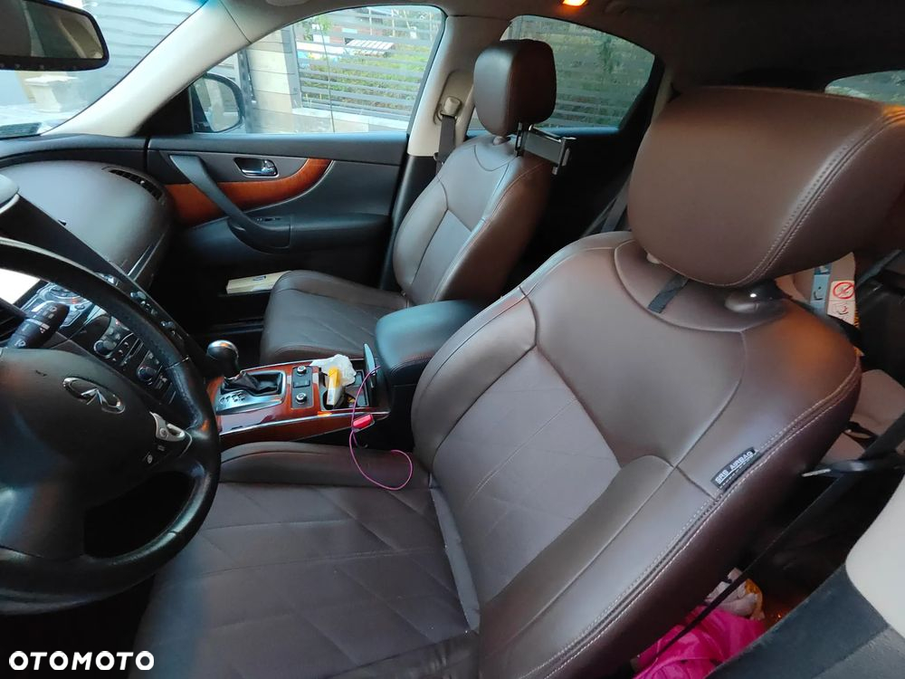Infiniti QX70 3.7 AWD Ultimate - 4