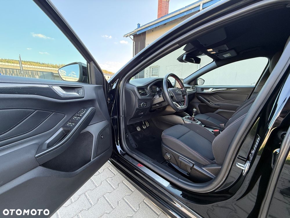 Ford Focus 1.0 EcoBoost ST-Line - 13
