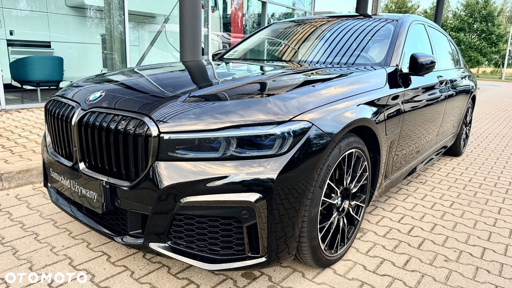 BMW Seria 7 745Le xDrive sport - 31