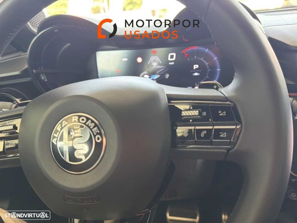 Alfa Romeo Junior 1.2 Speciale eDCT6 - 15