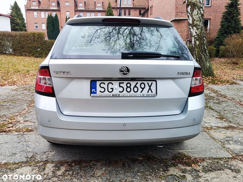 Skoda Fabia 1.2 TSI Ambition - 4