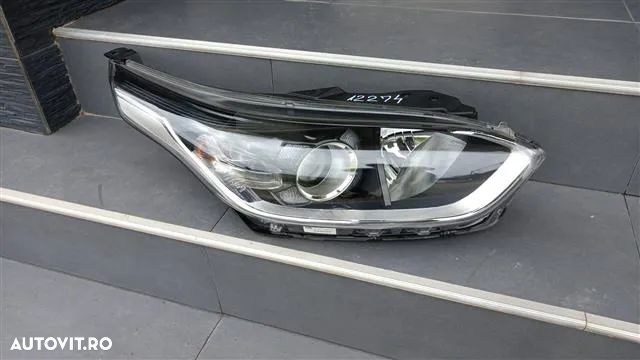 Far dreapta Kia Ceed Lupa Led Halogen an 2018 2019 2020 2021 2022 2023 cod 92102-J7050 , 92102J7050 - 1