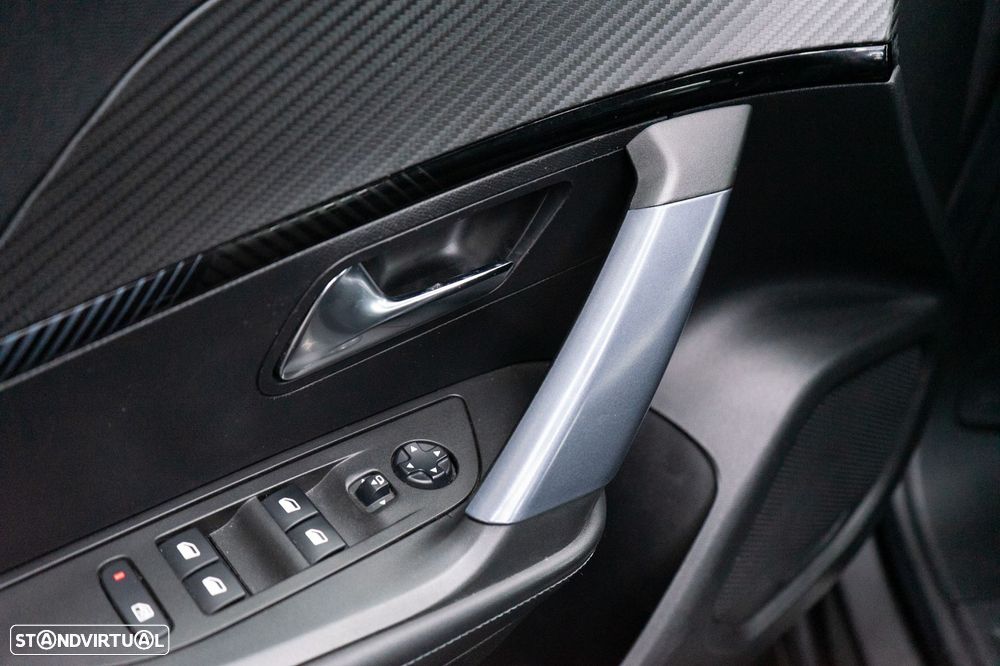 Peugeot 2008 1.2 PureTech Allure Pack EAT8 - 13