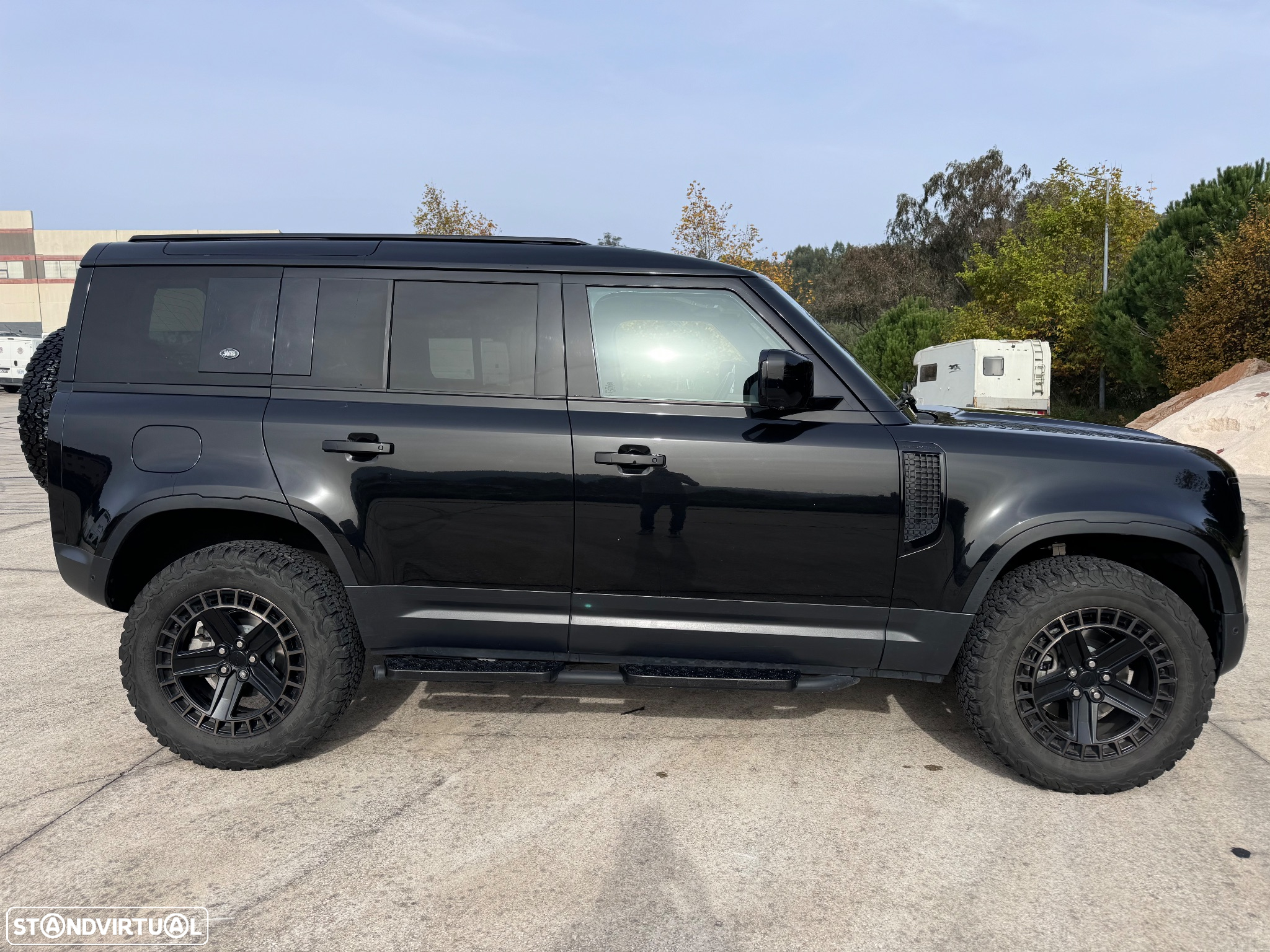 Land Rover Defender 2.0 D 110 AWD S - 6