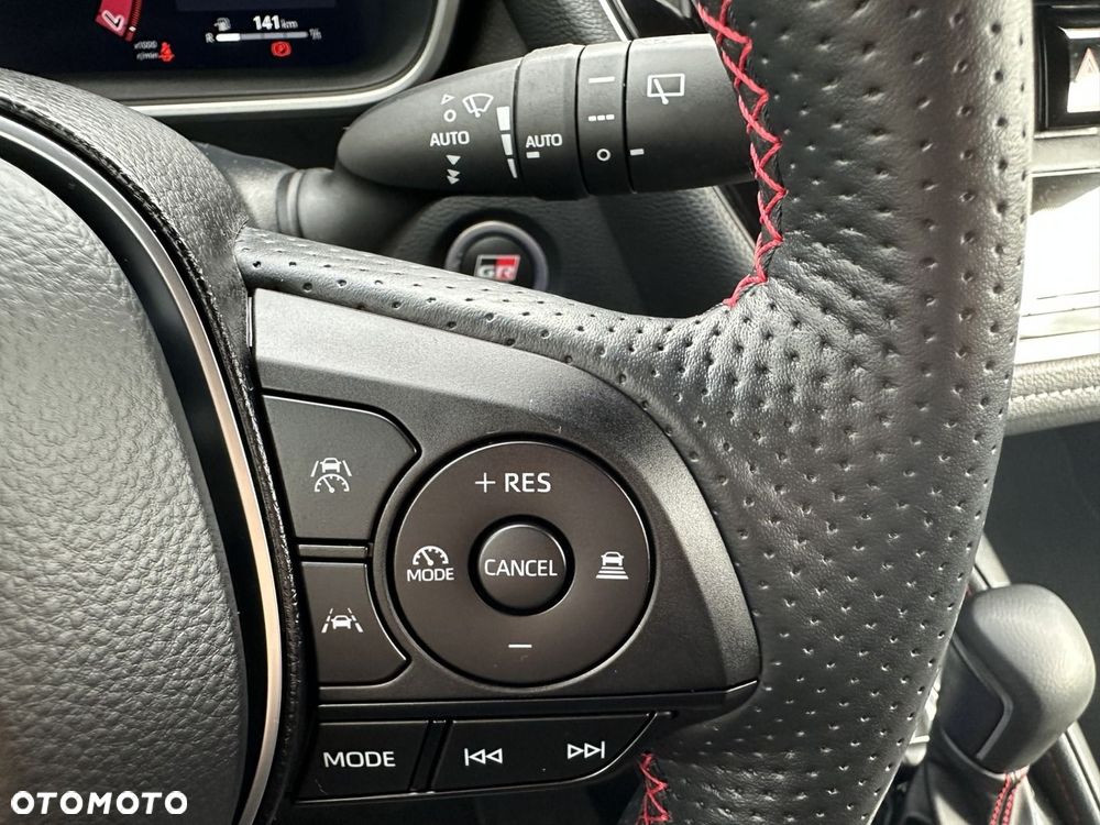 Toyota Corolla 1.8 Hybrid GR Sport Dynamic - 18