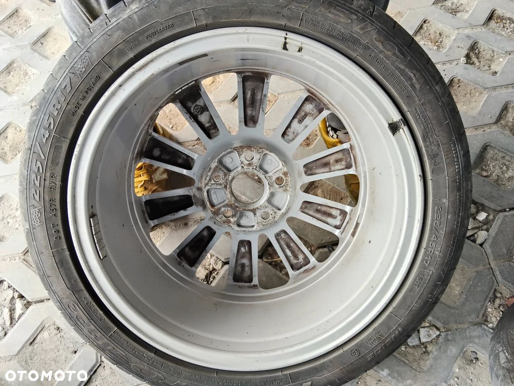 Volkswagen Passat - 19
