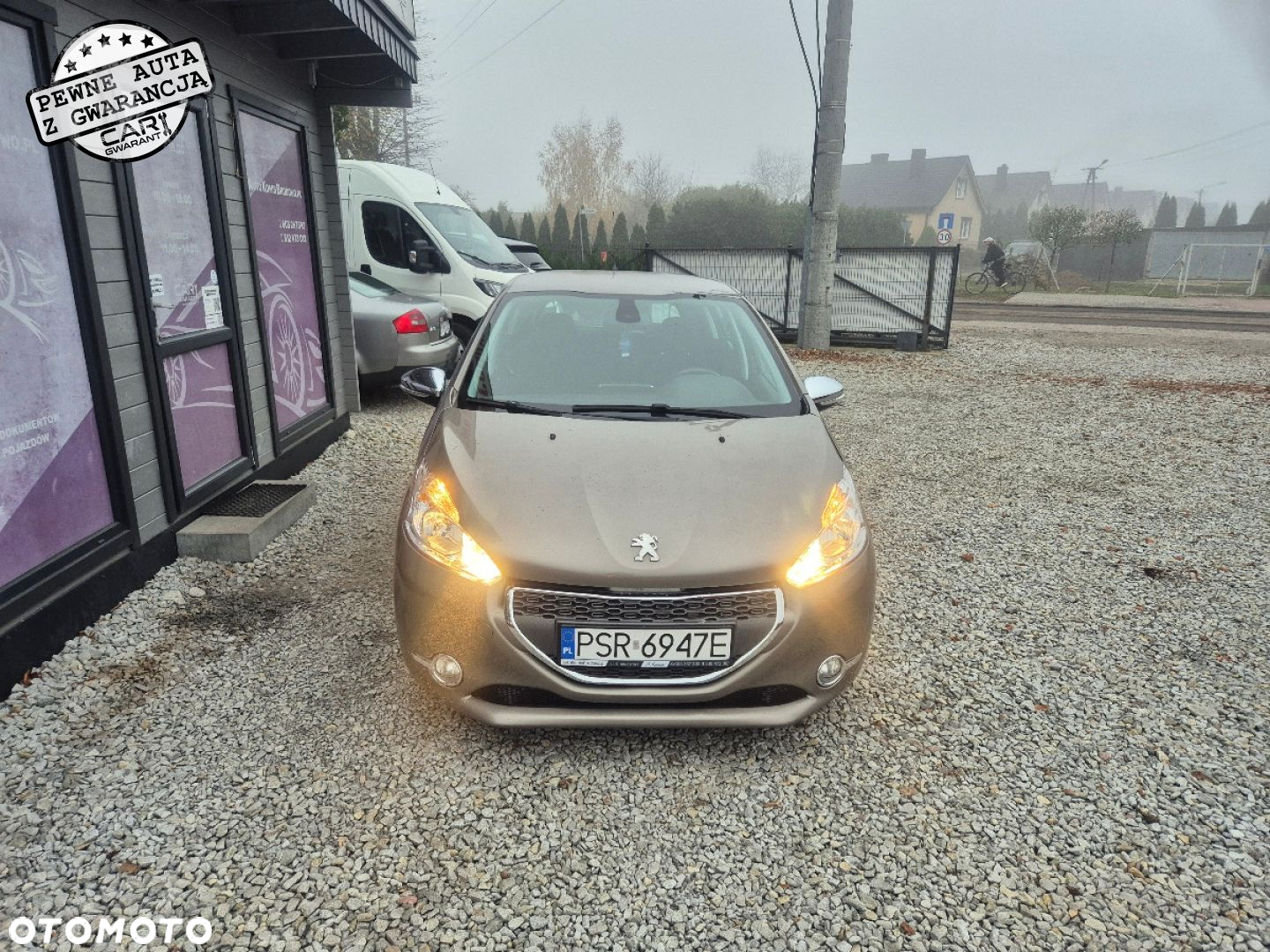 Peugeot 208 - 4