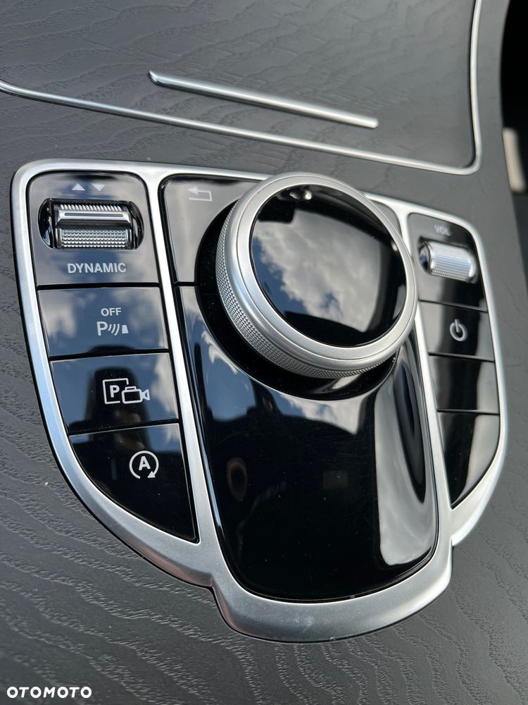 Mercedes-Benz Klasa C 220 d 9G-TRONIC AMG Line - 17