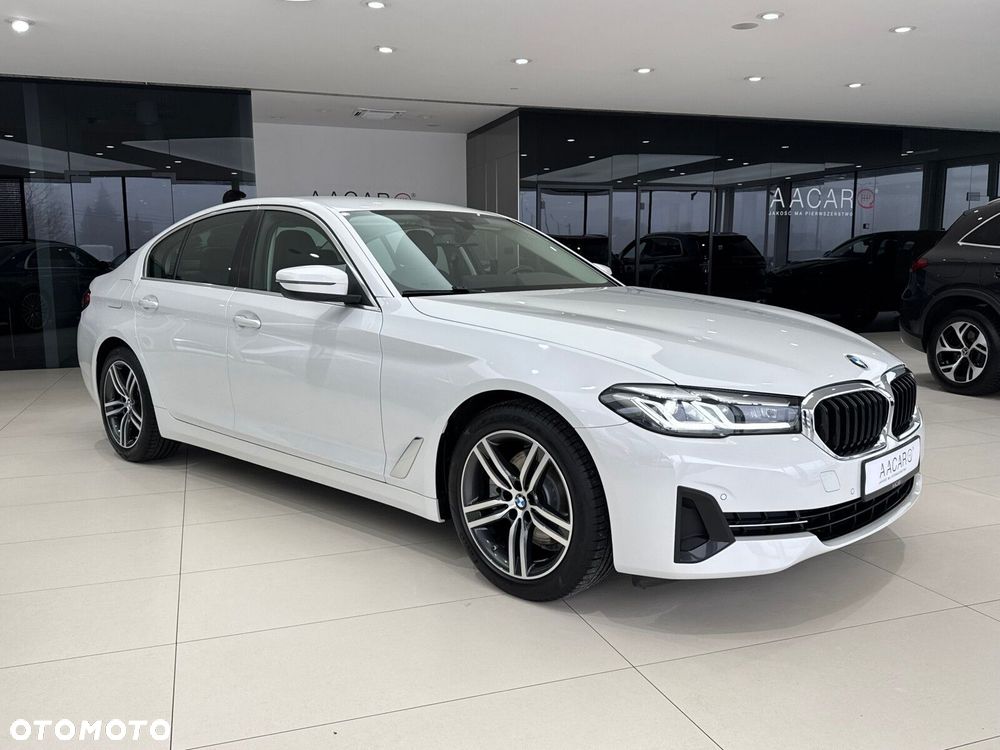 BMW Seria 5 520i - 6