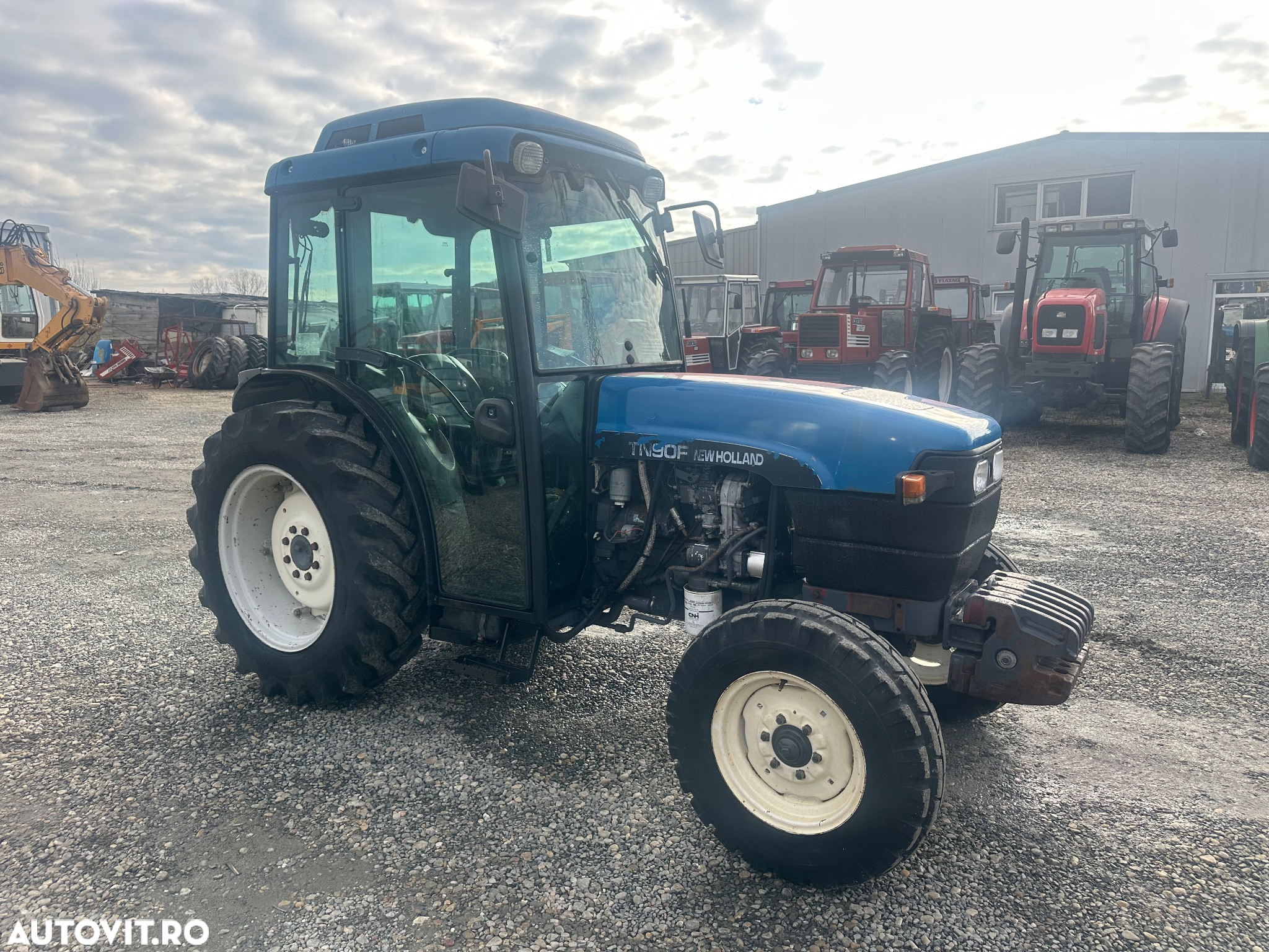 New Holland TN90F - 2