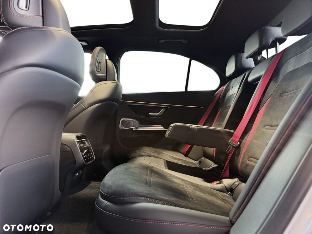 Mercedes-Benz Klasa E AMG 53 PHEV 4Matic+ 9G-Tronic TCT - 9