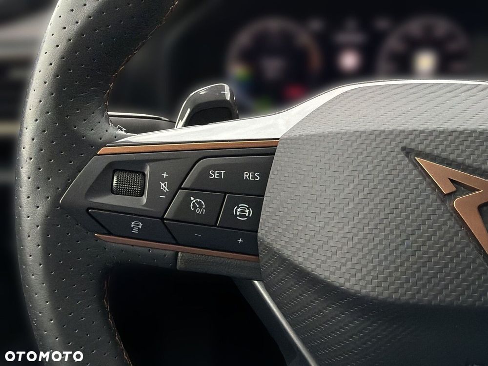 Cupra Formentor 1.4 e-Hybrid DSG - 17