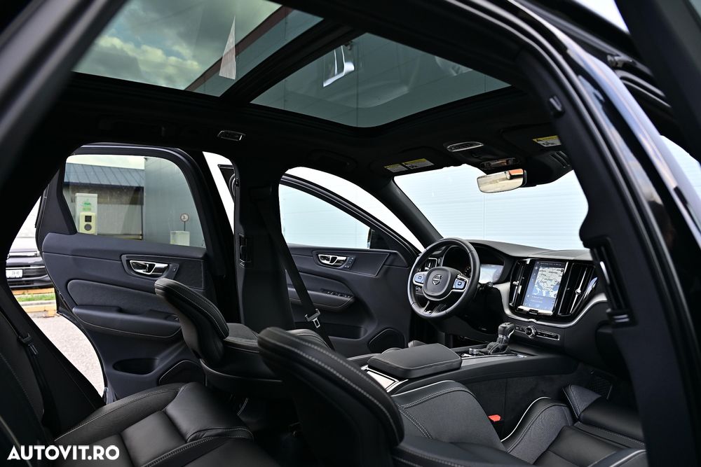Volvo XC 60 T6 AWD Geartronic RDesign - 23