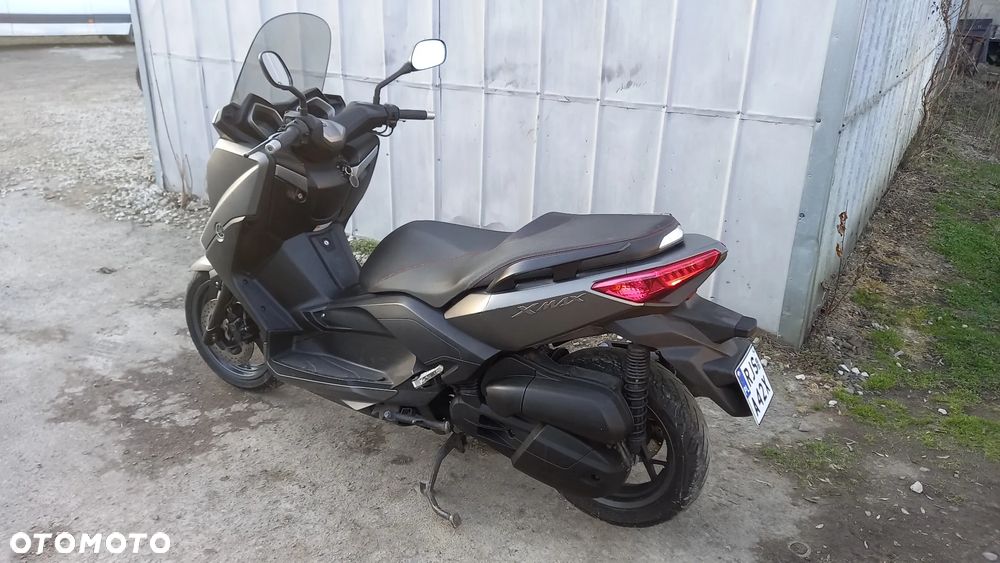 Yamaha X-max - 4
