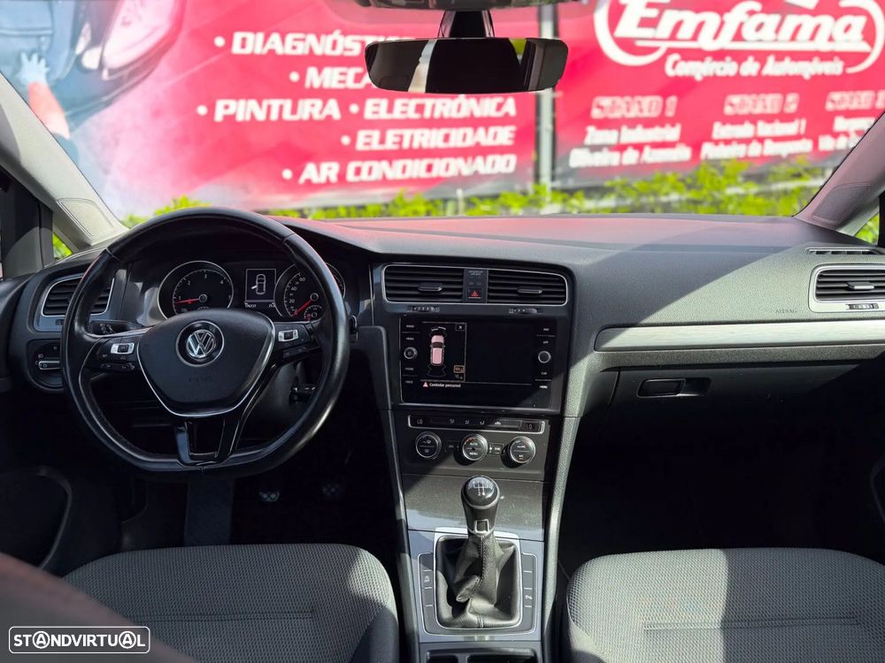 VW Golf 1.6 TDI Confortline - 13